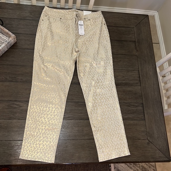 Chicos beige platinum denim ankle pants with metallic gold lattice design - Picture 11 of 16